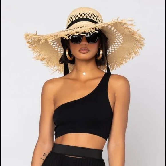 Tops - I go where I want one shoulder crop top